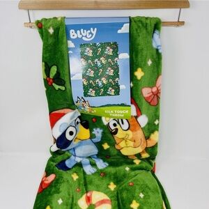Bluey Plush Throw Blanket 50”x70” Bingo Christmas Santa Hat Candy Cane Green NEW